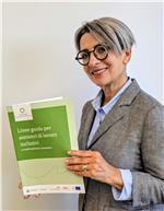 Brigitte Hofer: "Le linee guida possono aiutare aziende ed enti pubblici ad attuare concretamente l’obbligo di annunci di lavoro inclusivi e trasparenti". (Foto: Ufficio della Consigliera di parità)